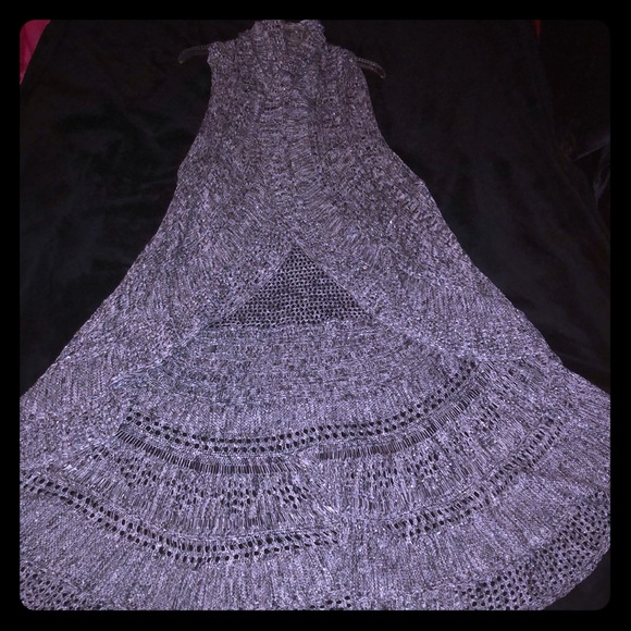 Beverly Drive Sweaters - Long Sleeveless Sweater